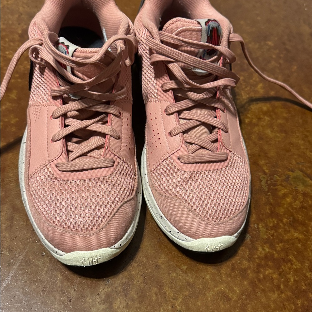 These Worn Barely - image 3